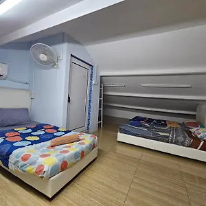 Color Mixed Hostel